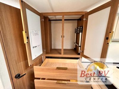 2027 Thor Motor Coach Four Winds - Photo 39