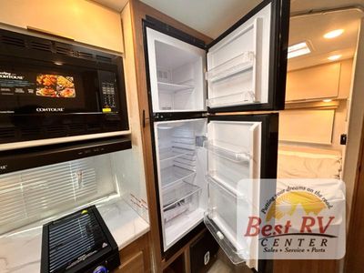 2027 Thor Motor Coach Four Winds - Photo 34