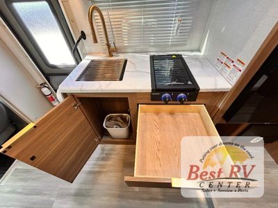 2027 Thor Motor Coach Four Winds - Photo 32