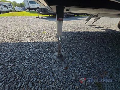 2025 Forest River RV Cherokee Arctic Wolf — photo 11 view