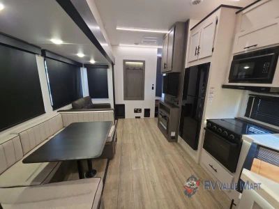 2025 Forest River RV Cherokee Arctic Wolf — photo 23 view
