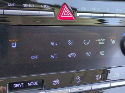2024 Hyundai Santa Fe — photo 13 view