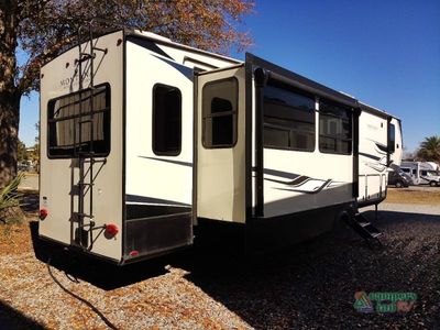 2023 Keystone RV Montana - Photo 7