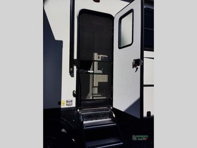 2023 Keystone RV Montana - Photo 21