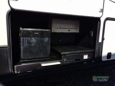 2023 Keystone RV Montana - Photo 8