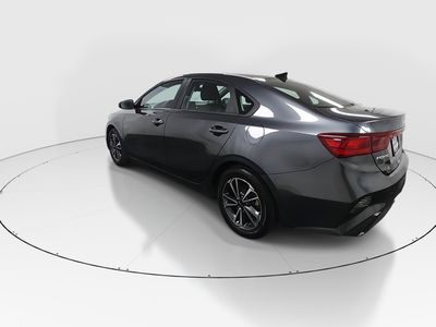 2023 Kia Forte - Photo 5