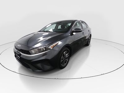 2023 Kia Forte - Photo 3