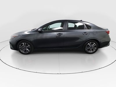 2023 Kia Forte - Photo 4