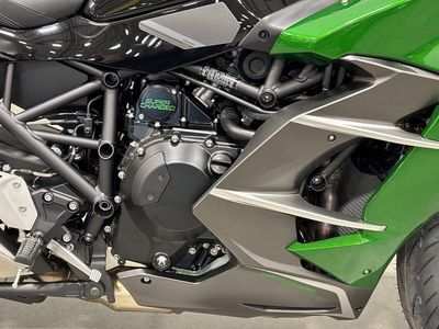 2025 Kawasaki NINJA H2 SX SE ABS - Photo 15