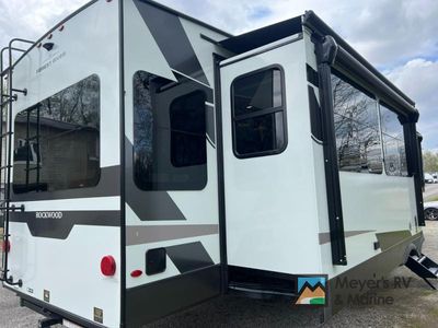 2026 Forest River RV Rockwood Signature - Photo 5