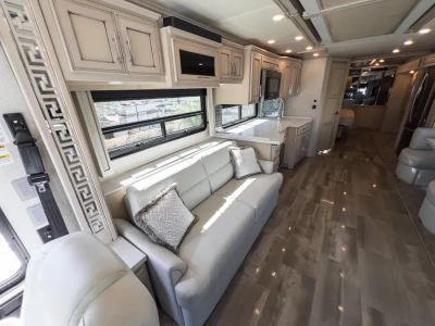 2022 Newmar VENTANA — photo 8 view