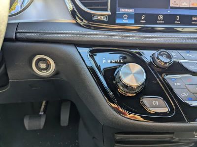 2026 Chrysler Pacifica — photo 16 view