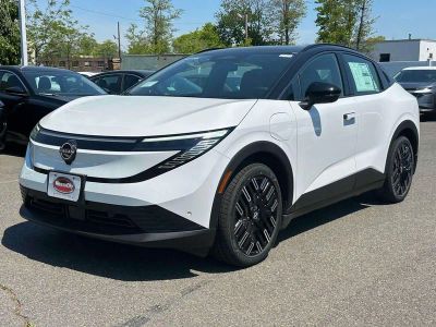 2026 Nissan LEAF — side profile view