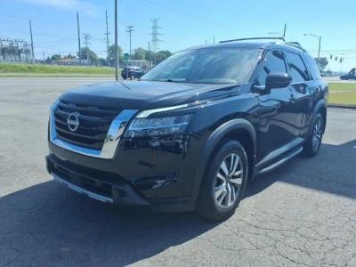 2023 Nissan Pathfinder — rear three-quarter view