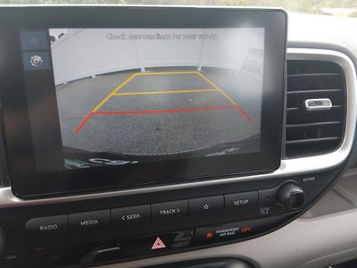 2025 Hyundai Venue - Photo 17