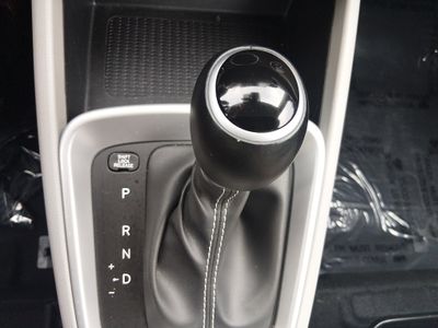 2025 Hyundai Venue - Photo 18