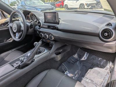 2023 Mazda MX-5 Miata — photo 18 view