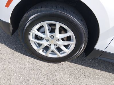 2024 Chevrolet Equinox — photo 10 view
