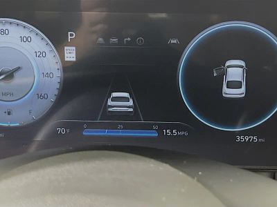 2025 Hyundai Elantra — photo 19 view