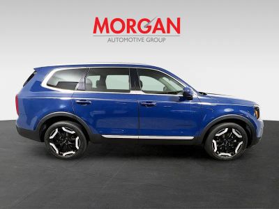 2023 Kia Telluride — side profile view