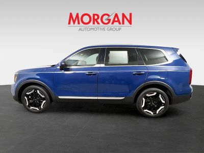 2023 Kia Telluride — engine compartment view