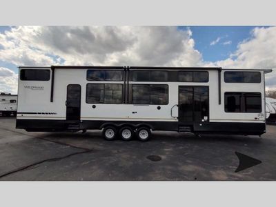 2025 Forest River RV Wildwood Grand Lodge - Photo 10