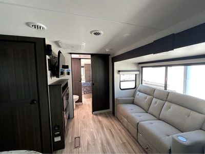 2026 VENTURE RV STRATUS - Photo 7