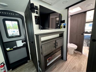 2026 VENTURE RV STRATUS - Photo 9