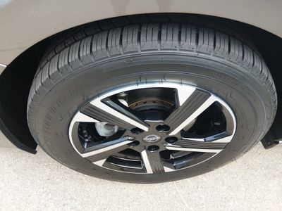 2024 Nissan Sentra — photo 10 view