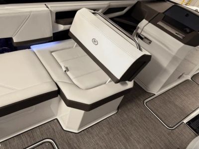 2025 Cobalt R6 Outboard - Photo 59