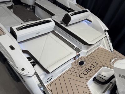 2025 Cobalt R6 Outboard - Photo 7