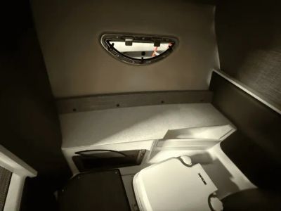 2025 Cobalt R6 Outboard - Photo 73