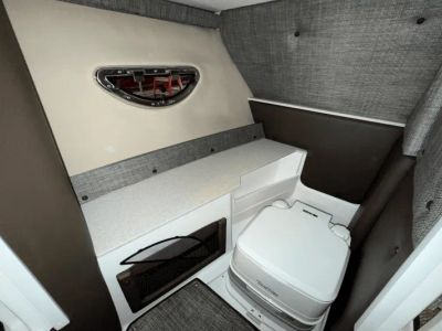 2025 Cobalt R6 Outboard - Photo 76