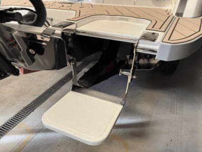 2025 Cobalt R6 Outboard - Photo 22