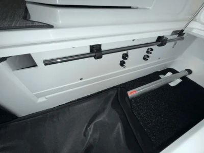 2025 Cobalt R6 Outboard - Photo 85
