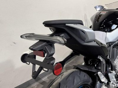 2026 CFMOTO 675SS - Photo 13