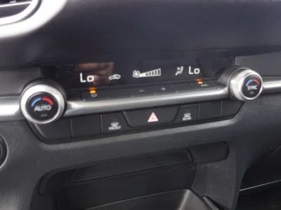 2023 Mazda CX-30 — photo 18 view