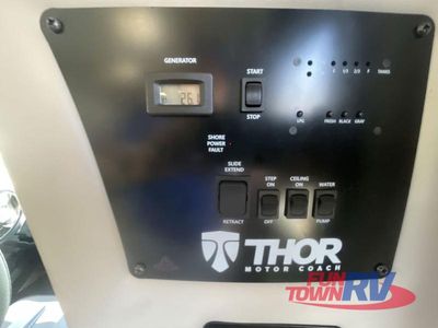 2024 Thor Motor Coach Magnitude — photo 26 view