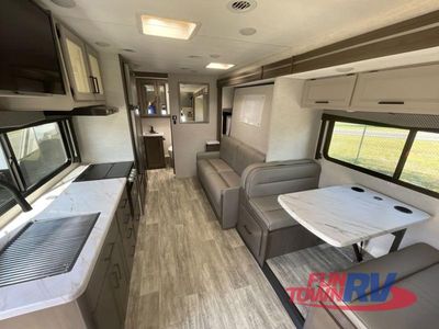 2024 Thor Motor Coach Magnitude — photo 13 view