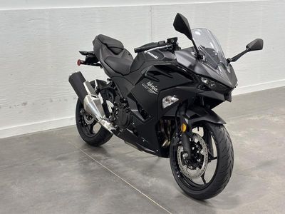 2026 Kawasaki Ninja 500 Metallic Flat Spark Black - Photo 2