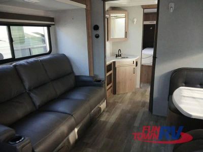 2023 Grand Design Imagine XLS - Photo 26