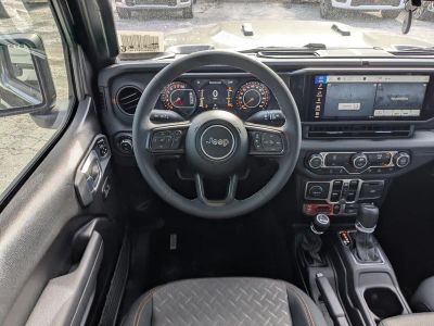 2026 Jeep Gladiator — photo 16 view
