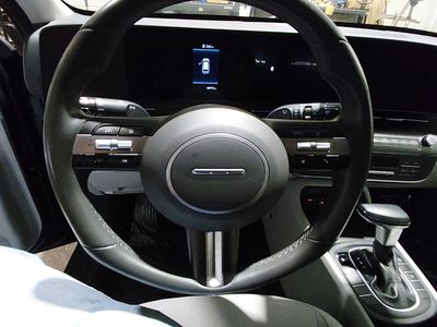 2024 Hyundai Kona — photo 12 view