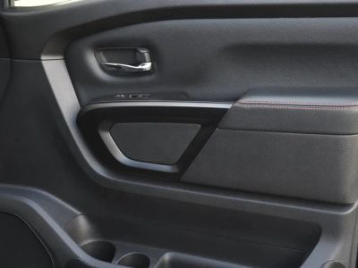 2024 Nissan Titan — photo 32 view