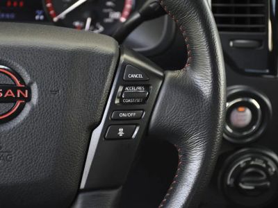 2024 Nissan Titan — photo 9 view