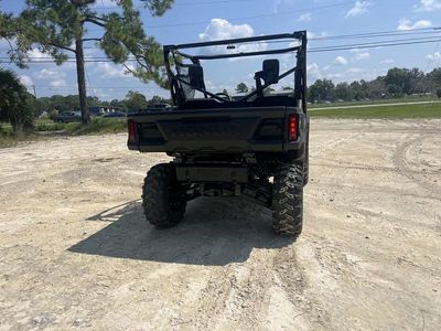 2025 Honda Pioneer 1000 - Photo 8