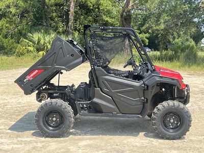 2025 Honda Pioneer 1000 - Photo 15