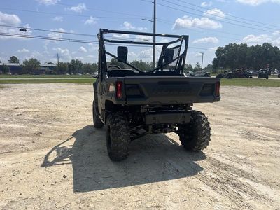 2025 Honda Pioneer 1000 - Photo 9