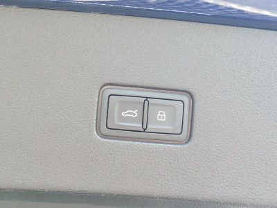 2021 Audi Q8 — photo 14 view