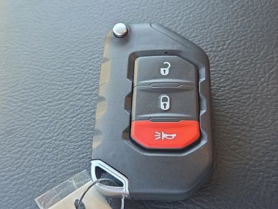 2026 Jeep Wrangler — photo 30 view